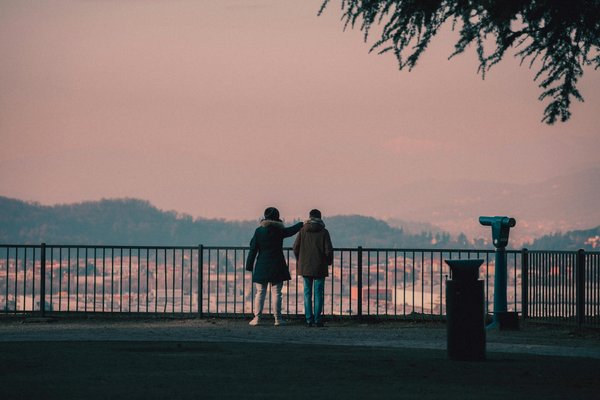 Comment les politiques de durabilité modifient-elles l'industrie touristique ?